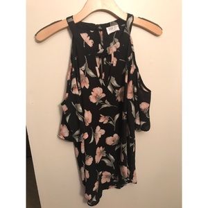 CS BLACK FLORAL PRINT BLS WOTH CUTOUT NK